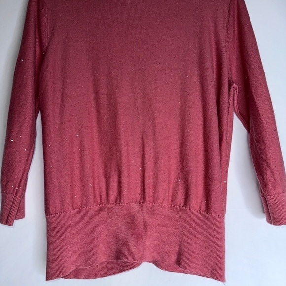 White House Black Market  Top - Picture 4 of 7